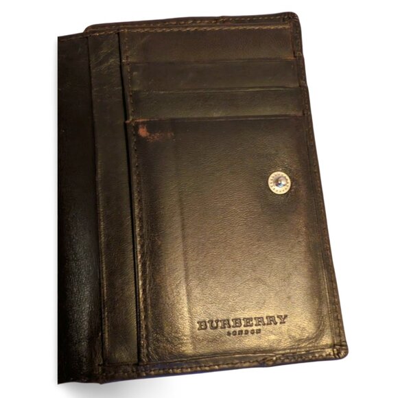 Burberry bi-fold wallet with a metal kiss-lock coin - Picture 6 of 10